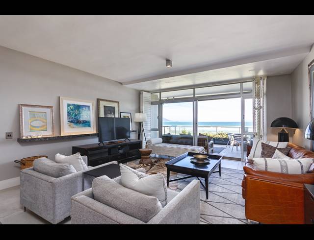 3 BEDROOM APARTMENT FOR SALE IN BEACHFRONT